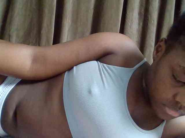 Sexyicey webcam