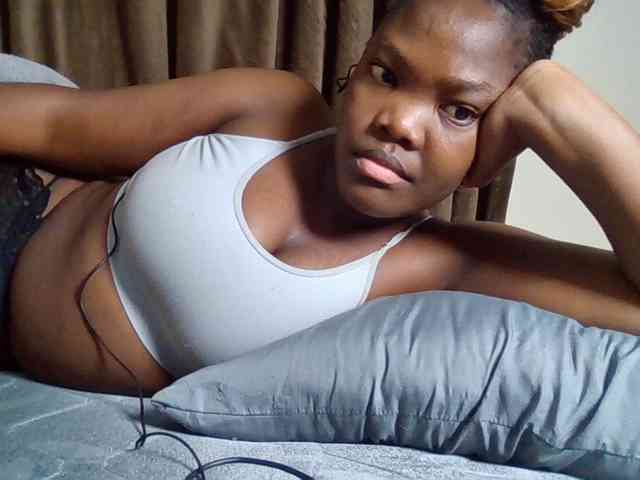 Sexyicey webcam