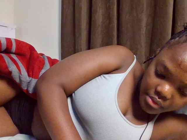 Sexyicey webcam
