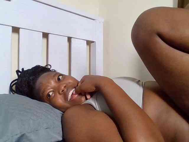Sexyicey webcam