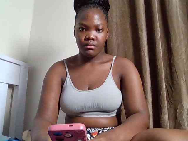 Sexyicey webcam