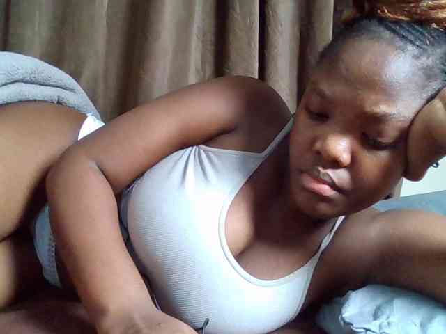 Sexyicey webcam