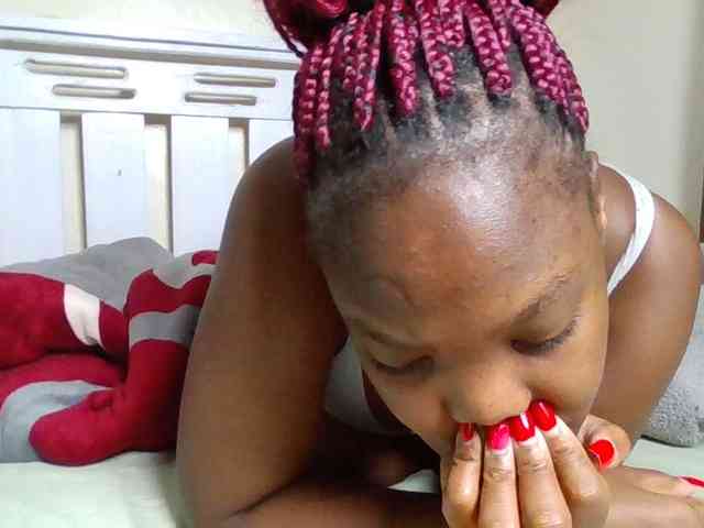 Sexyicey webcam