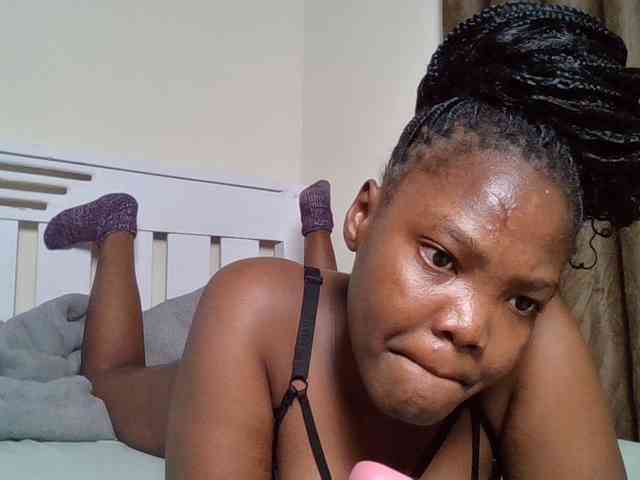 Sexyicey webcam