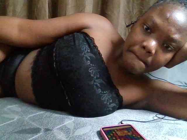 Sexyicey webcam