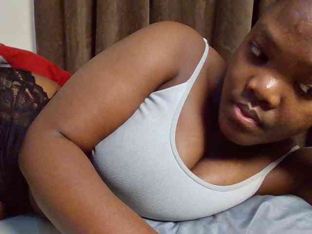 Sexyicey webcam