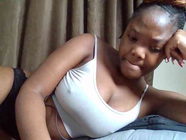 Sexyicey webcam