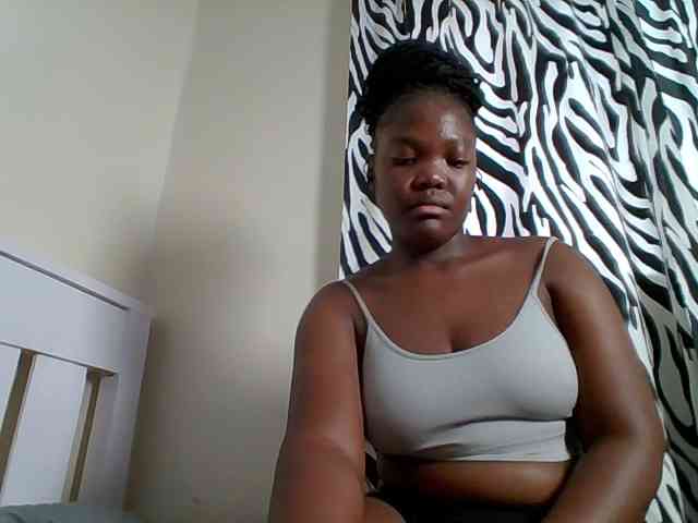Sexyicey webcam