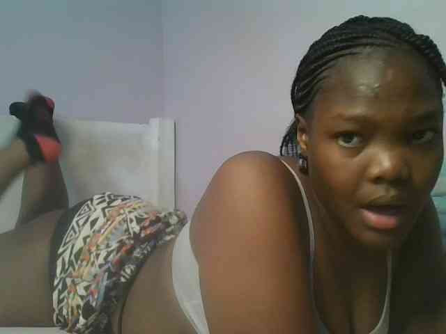 Sexyicey webcam