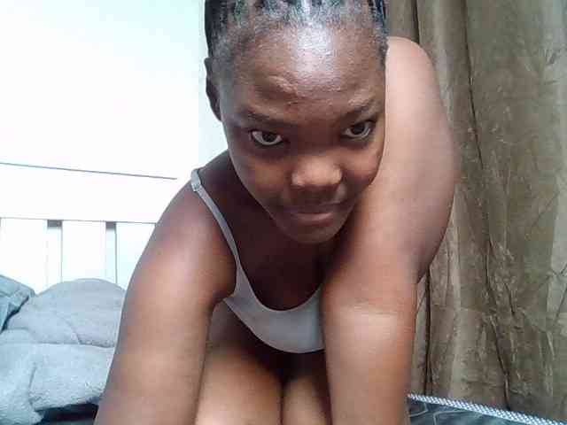Sexyicey webcam