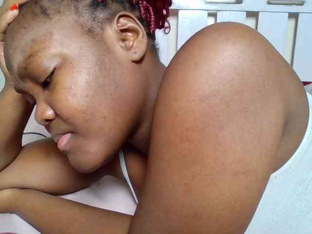 Sexyicey webcam