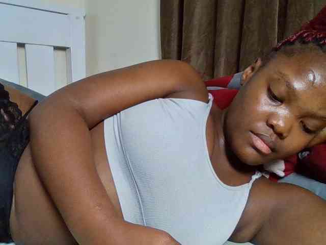 Sexyicey webcam