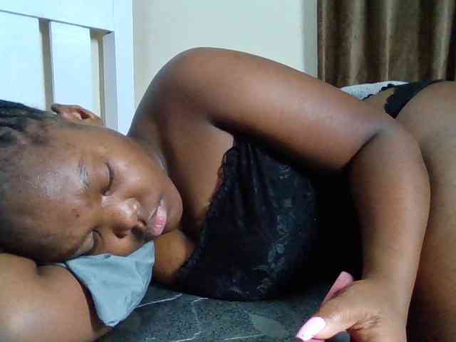 Sexyicey webcam