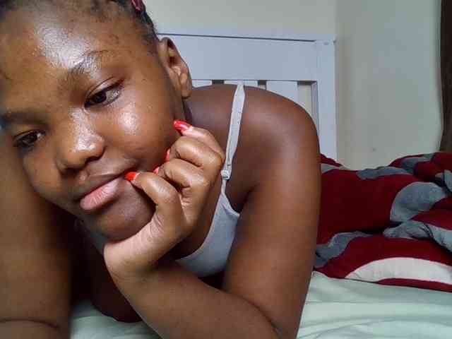 Sexyicey webcam