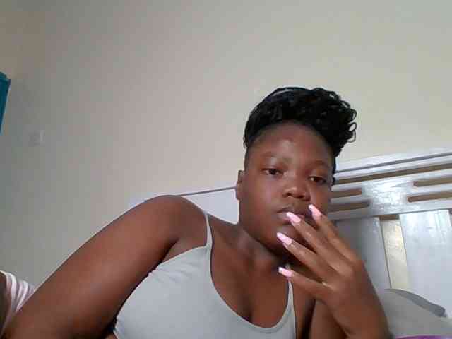 Sexyicey webcam