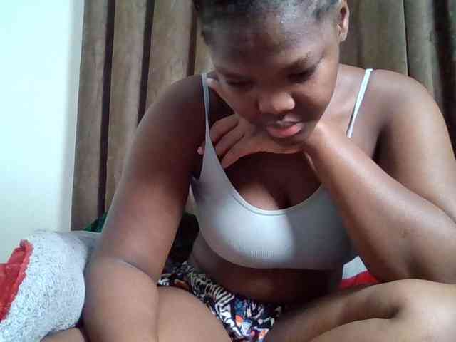 Sexyicey webcam