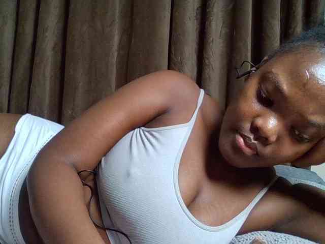 Sexyicey webcam
