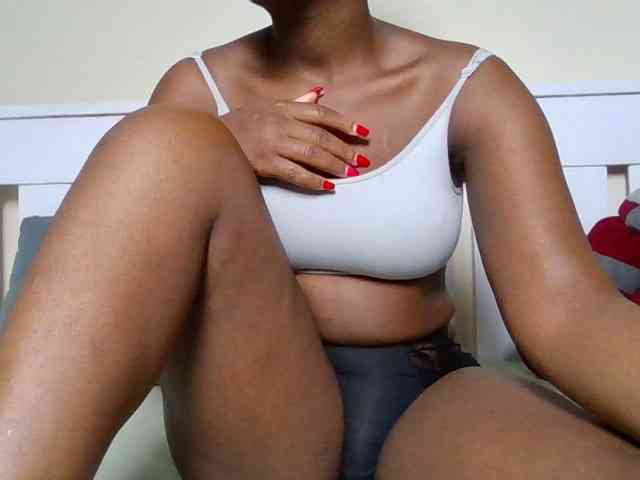 Sexyicey webcam