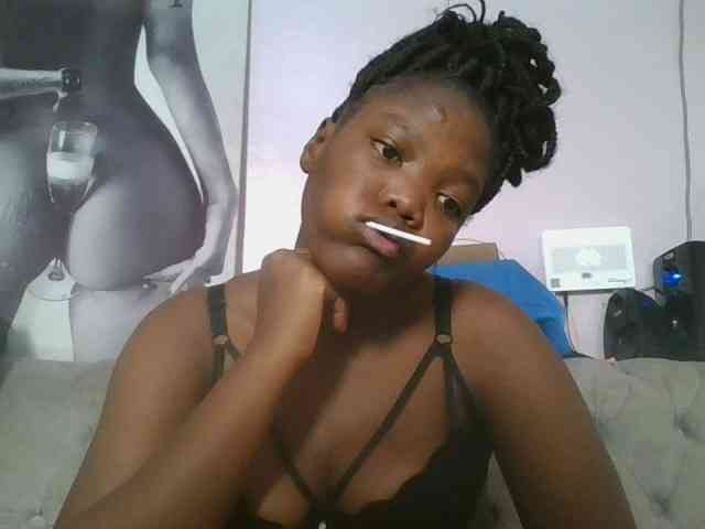 Sexyicey webcam