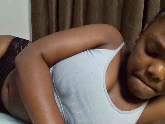 Sexyicey webcam