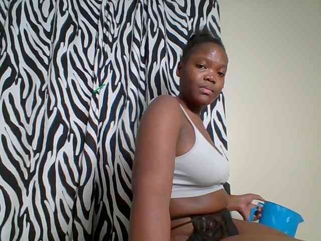 Sexyicey webcam