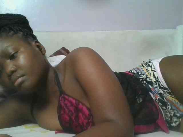 Sexyicey webcam