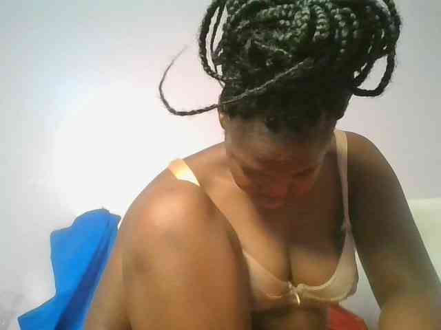 Sexyicey webcam