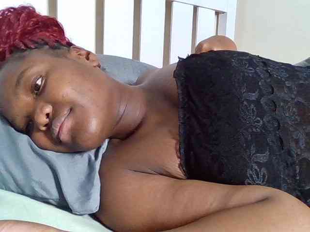 Sexyicey webcam