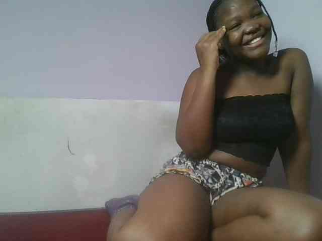 Sexyicey webcam