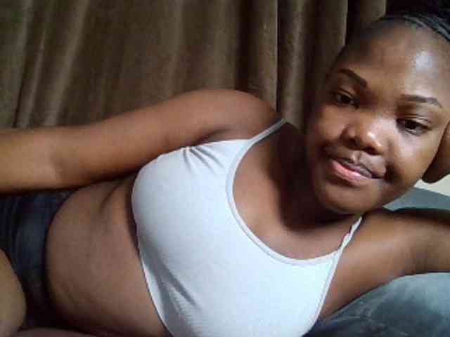 Sexyicey webcam