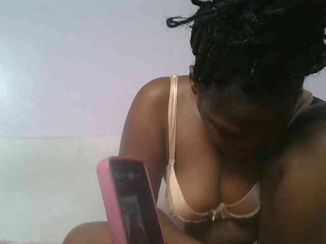 Sexyicey webcam