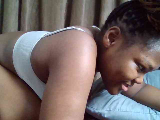 Sexyicey webcam