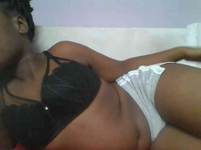 Sexyicey webcam