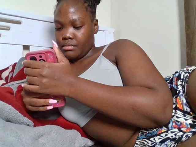Sexyicey webcam