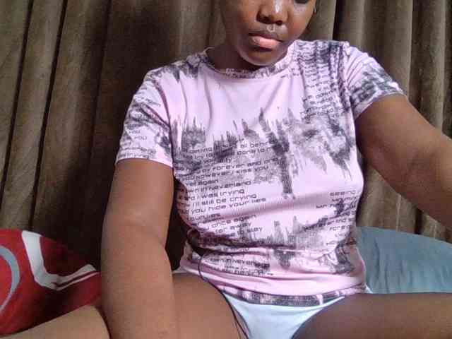 Sexyicey webcam