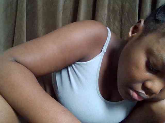 Sexyicey webcam
