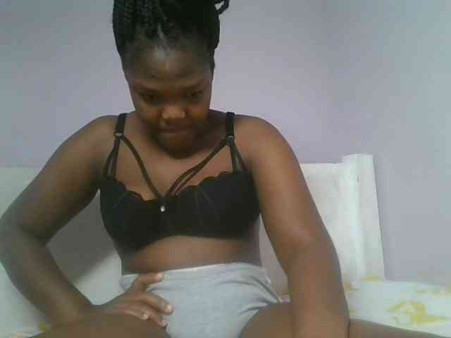 Sexyicey webcam
