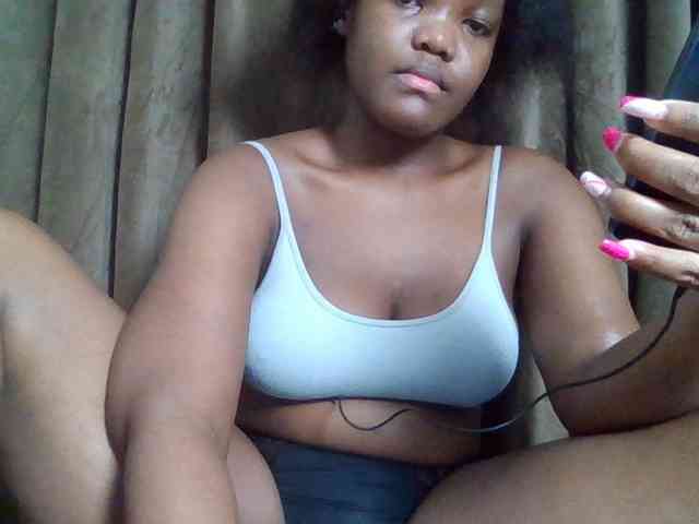 Sexyicey webcam
