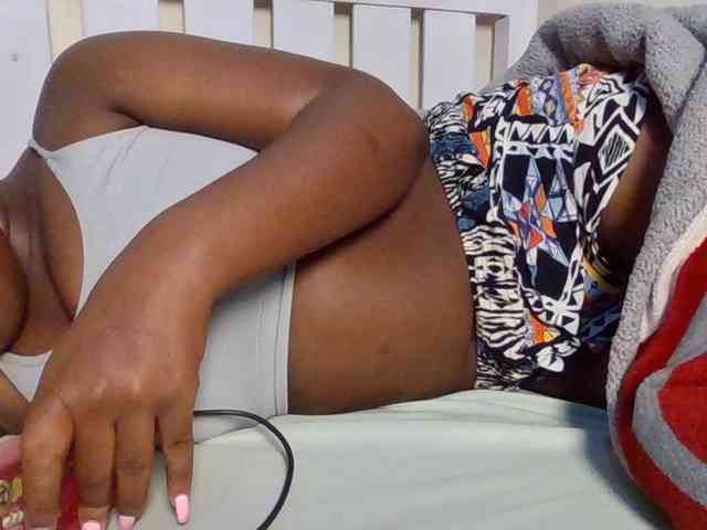 Sexyicey webcam