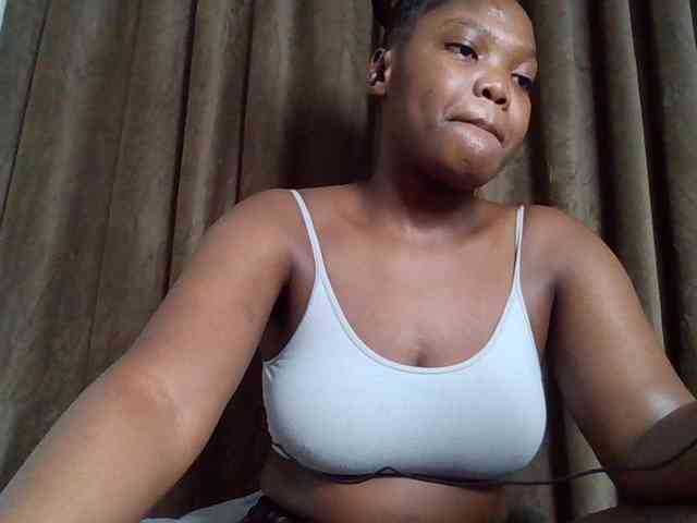 Sexyicey webcam