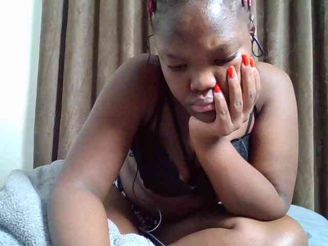 Sexyicey webcam