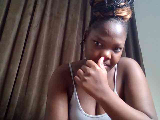 Sexyicey webcam