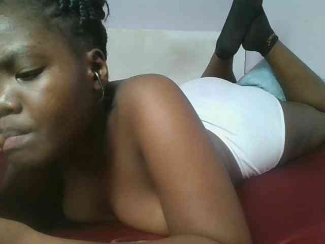 Sexyicey webcam