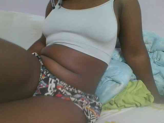 Sexyicey webcam