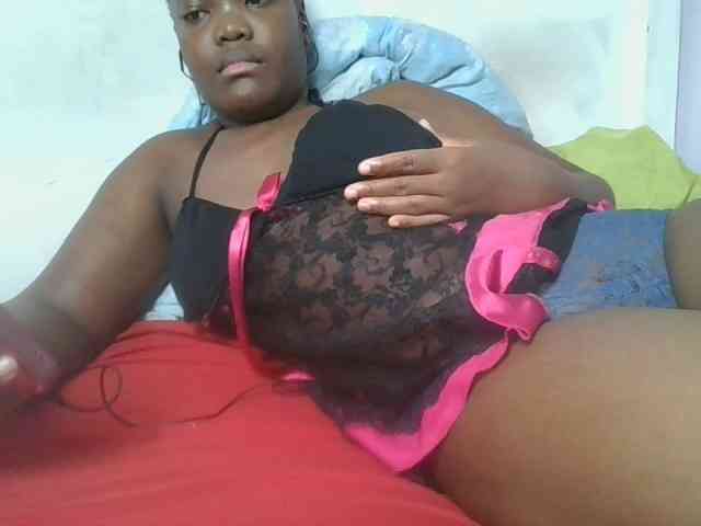 Sexyicey webcam