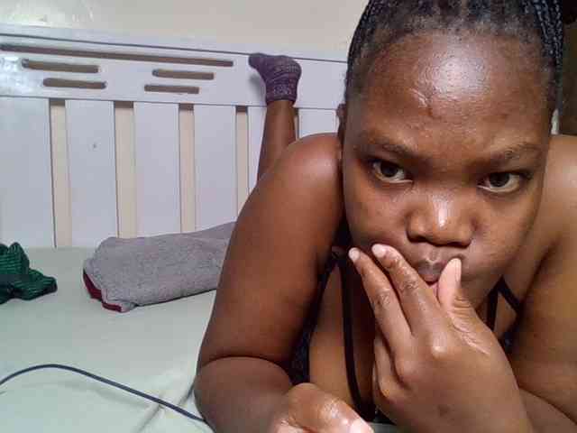 Sexyicey webcam