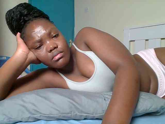 Sexyicey webcam