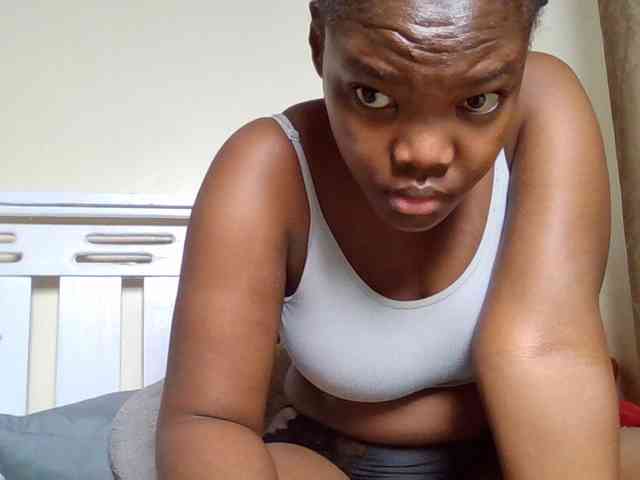 Sexyicey webcam