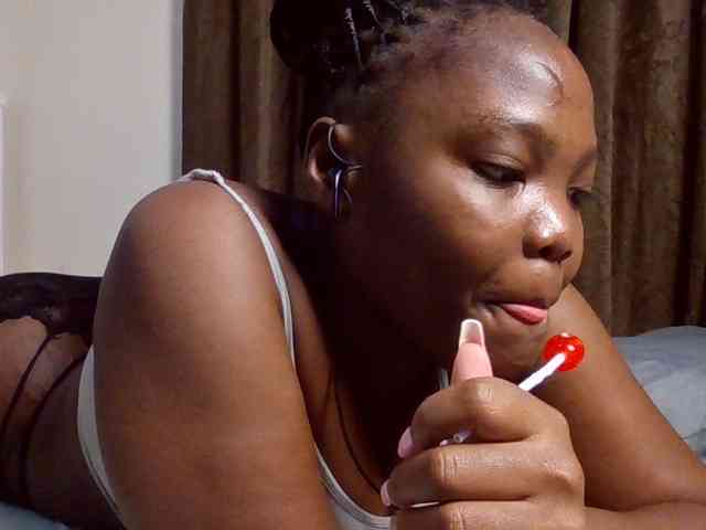 Sexyicey webcam