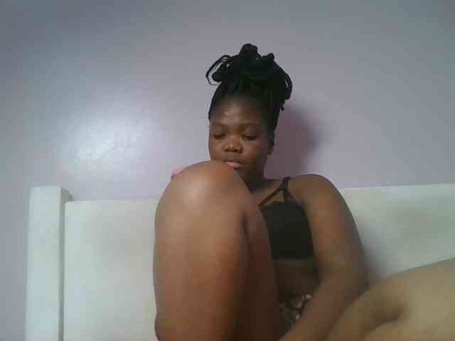 Sexyicey webcam